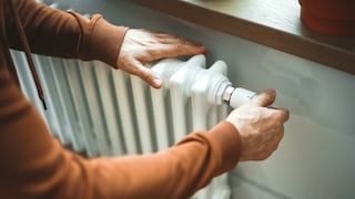 What Does It Mean When the Heater Only Warms at the Top or Bottom?