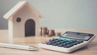 If you take out a loan, you must start repaying it promptly. But how is this regulated?