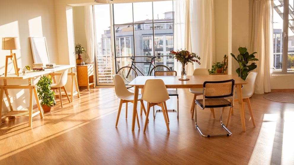 Dining Table Size