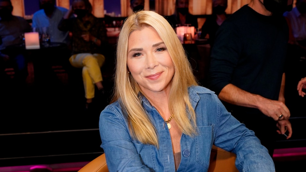 Tanja Szewczenko wanted a change of style - but is extremely unhappy with her new hairstyle