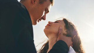 Read here how a 6-second kiss can potentially save a relationship.
