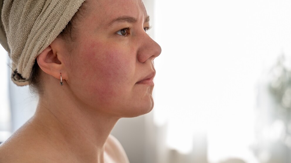If you have sensitive skin, you should definitely avoid the following 6 ingredients