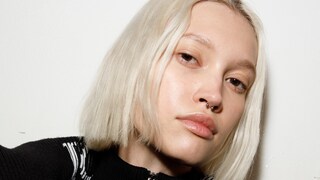 You can also create beautiful blonde hair at home if you pay attention to important things when bleaching your hair