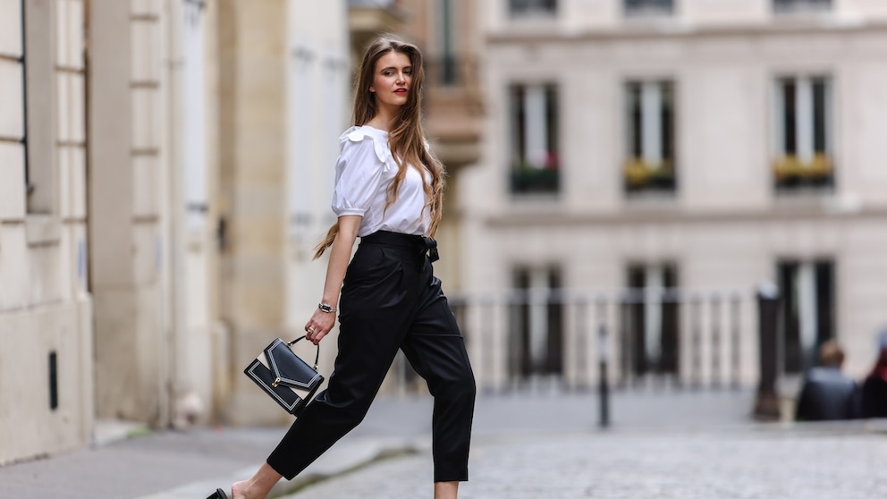 The carrot trousers are back: with new materials and figure-hugging designs, they are conquering catwalks and street styles