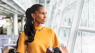 Travel relaxed and arrive styled - not that difficult with a few fashion tricks