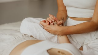 Relax without stress? It really is possible! We asked an expert about it.