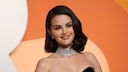 Selena Gomez's startup Wondermind faces financial difficulties. Find out why at STYLEBOOK.