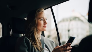 How to Increase Your Safety at Night with Uber and Bolt