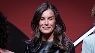 Letizia Leder Tops Fashion Charts