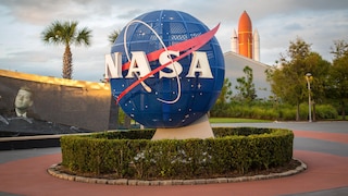 The NASA website offers several programs that users can try out themselves.