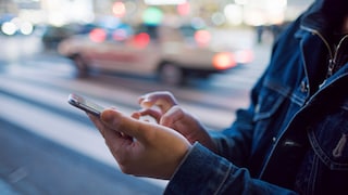Almost everyone uses a cell phone. But how does the mobile network behind it actually work?