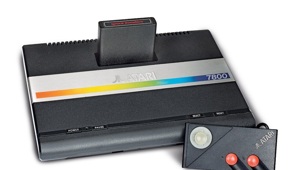 The Atari 7800+ looks like the former Atari 7800