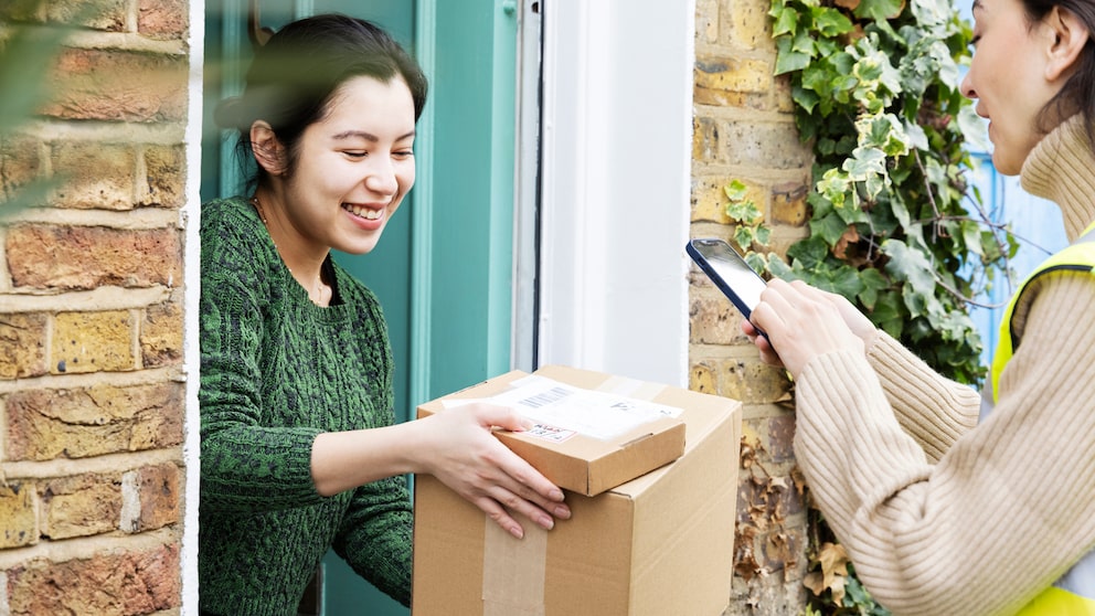 Anyone accepting parcels for neighbors should exercise particular caution