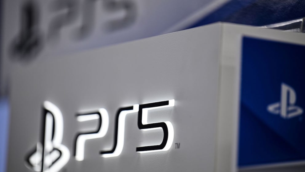 Sony PS5 Pro could look closer to the Slim version than the standard PlayStation 5
