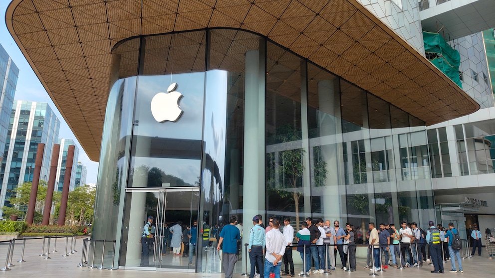 Apple products are popular. But what if the manufacturer is not entirely satisfied with it?