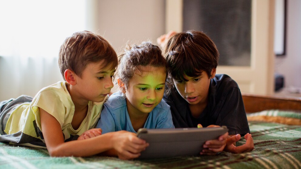 Children should be particularly protected on the Internet. But Apple's parental controls are failing, according to experts