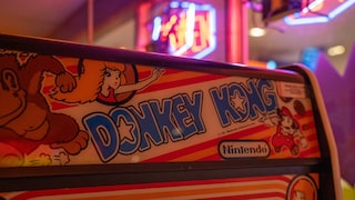 The infamous last level of "Donkey Kong" was completed for the first time