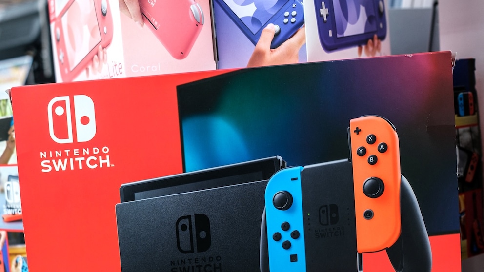 Packaging of the Nintendo Switch