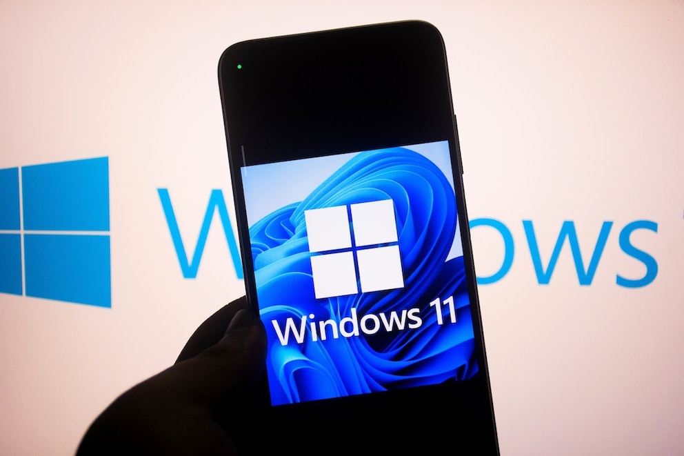 Microsoft Is Distributing an Unwanted Upgrade to Windows 11