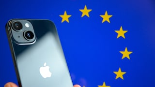 The mandatory EU energy label is intended to assist in choosing a smartphone.