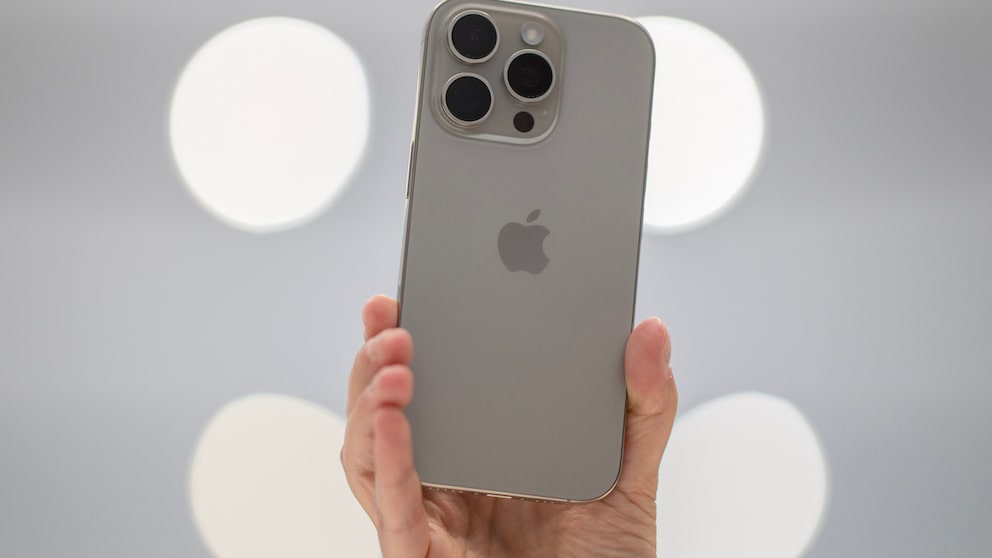 After nine years of using precious metals, the iPhone 17 Pro might feature an aluminum design for the first time again.