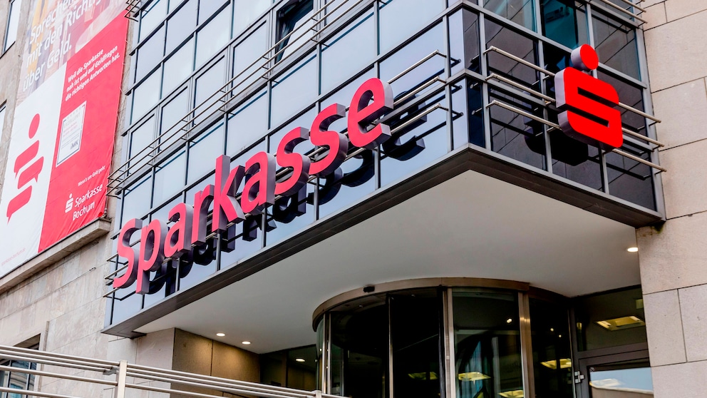 OLG Dresden has ruled on a phishing case–assigning partial blame to the Sparkasse.