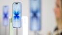 The delivery time for the iPhone 17 is now several weeks.