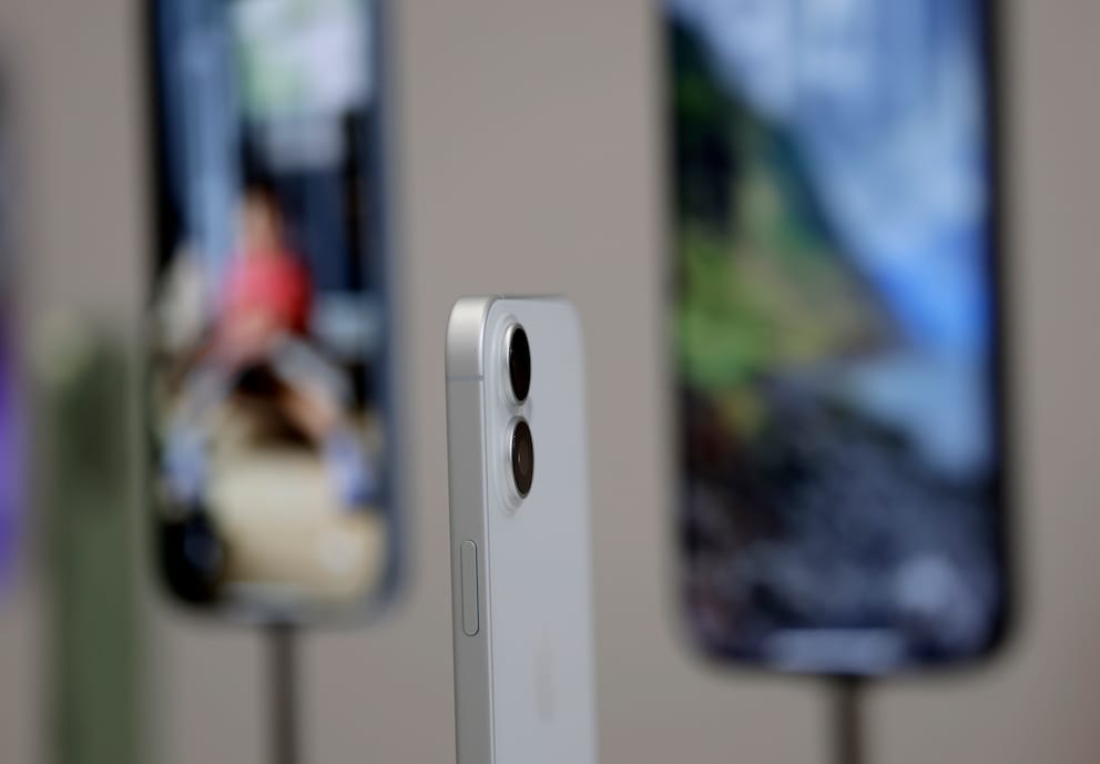 Apple s Best IPhone Accessories Finally Coming To Germany apple-s-best-iphone-accessories-finally-coming-to-germany