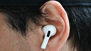 AirPods Live translation