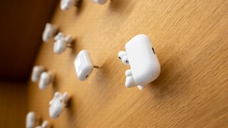 AirPods Pro with Cameras and More Wearables Are in the Works at Apple