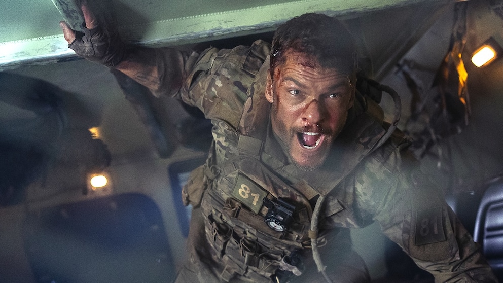Alan Ritchson in "War Machine" on Netflix