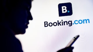 A message from the booked hotel initially seems harmless. However, behind the supposed payment issues lies a particularly sophisticated scam currently in play, which is based on real booking data.
