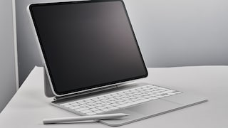 iPad Pro M4 with Magic Keyboard and Apple Pencil Pro