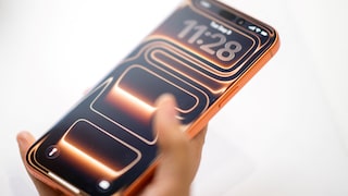 iPhone 17 Pro in Hand