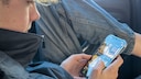 According to a study by TK, many young people support a ban on social media until age 14.