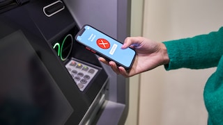 For some Pixel models, contactless payment is currently not readily possible.