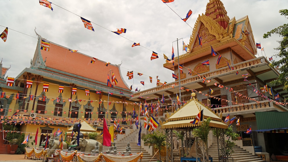 Wat Ounalom, Phnom Penh