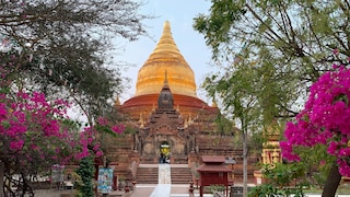 Temples with Gold in Bagan, Myanmar