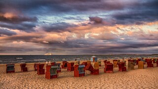 Baltic Sea Travel Tips Swinoujscie: Beach Chairs on the Baltic Shore