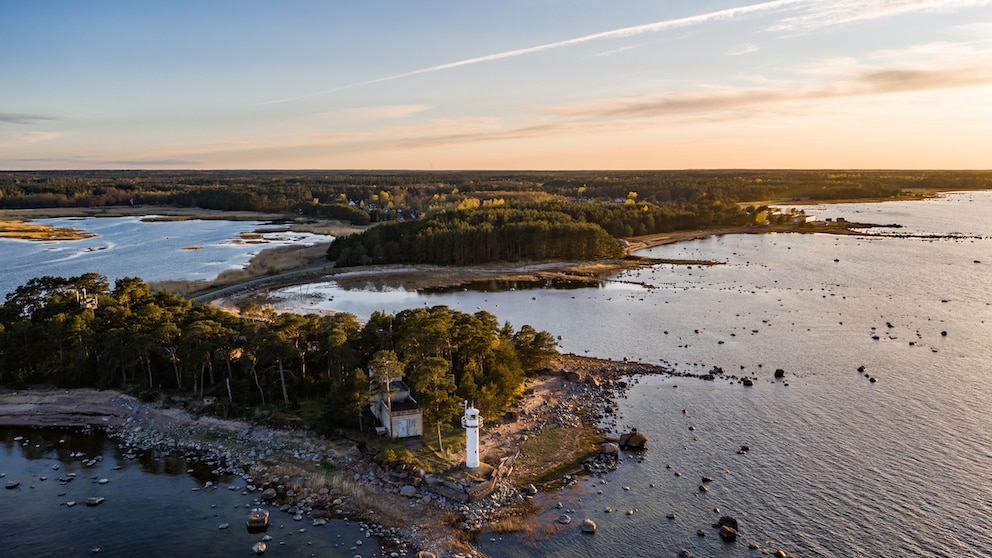 The "coolcation" travel trend is taking more and more holidaymakers to the North and Baltic Seas in midsummer - including to the beautiful Estonian coasts