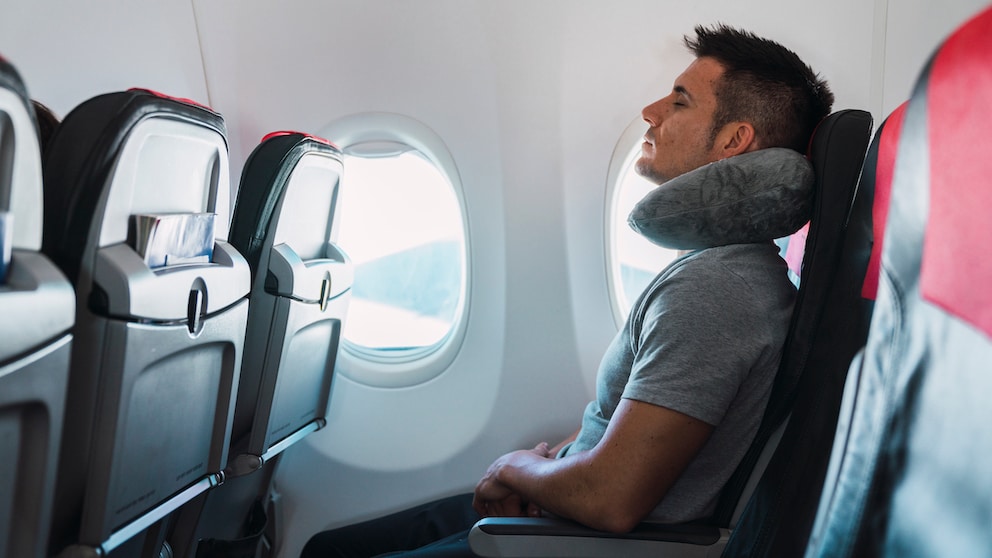 Sitting alone on an airplane is the ideal situation for many passengers