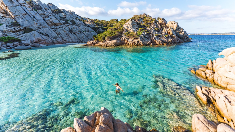 Unfortunately, vacationers in Italy can no longer go swimming without hesitation