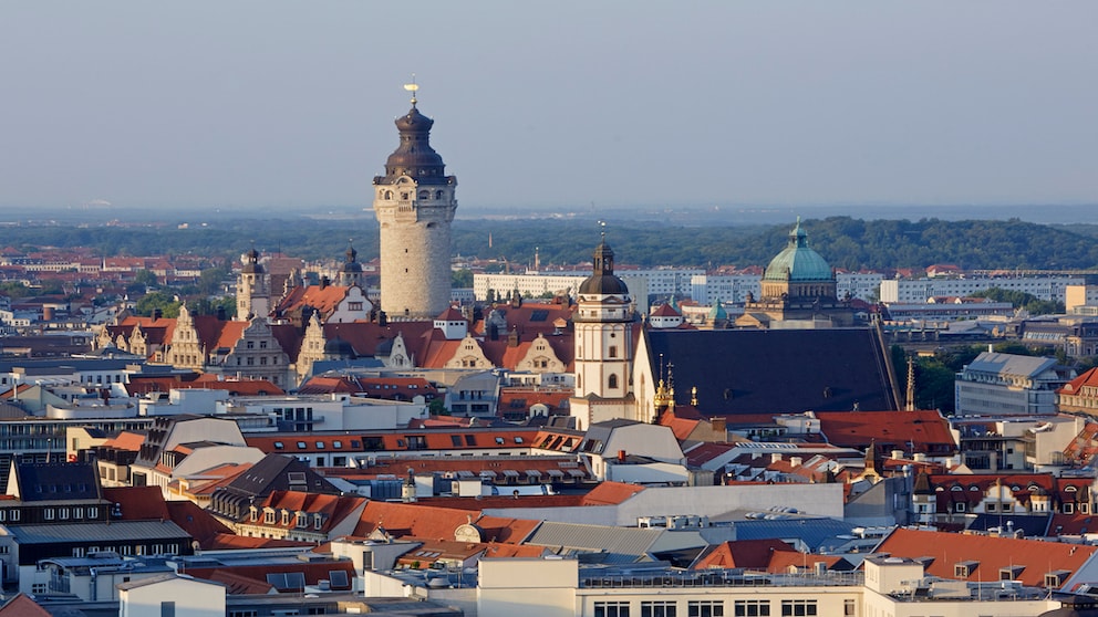 Paddling in Plagwitz - another reason to visit Leipzig