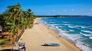 Sri Lanka attracts visitors with its nature and beautiful beaches. Here: Uppuveli Beach in Trincomalee