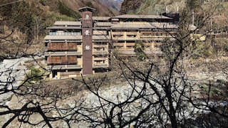 The "Nishiyama Onsen Keiunkan" has been run by the same family for 52 generations.