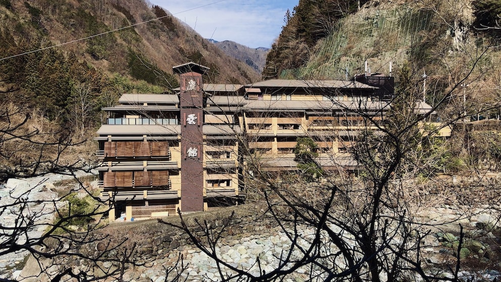 The "Nishiyama Onsen Keiunkan" has been run by the same family for 52 generations.