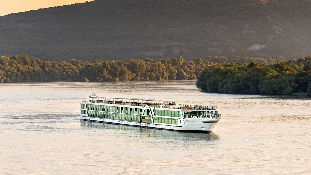 River cruise