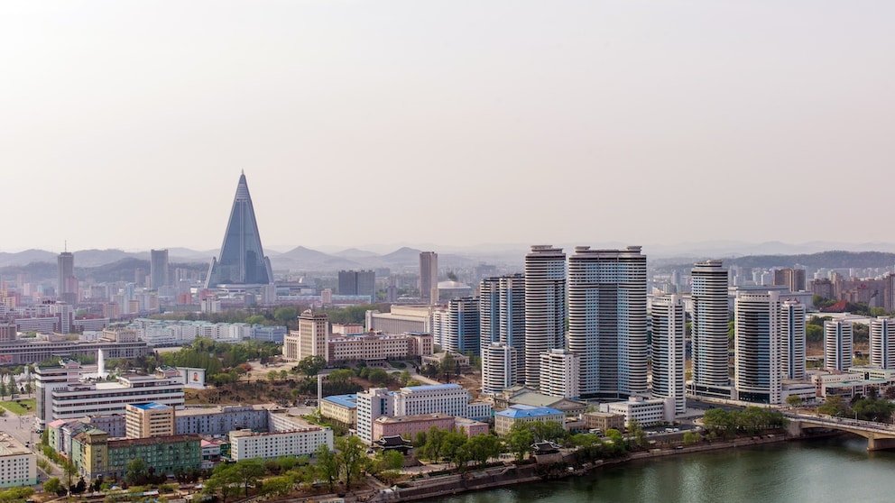 View of Pyongyang: The largely isolated North Korea wants to reopen to tourism in winter 2024. But is a trip there even justifiable?