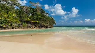 This beach is located at the far end of the Samaná peninsula in the north of the Dominican Republic