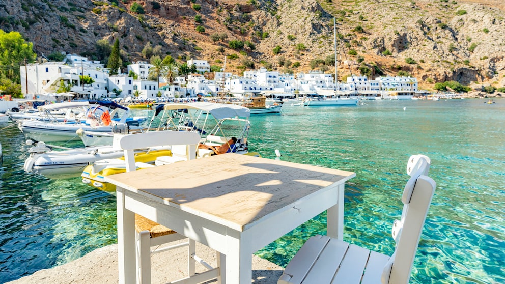 Crete travel time